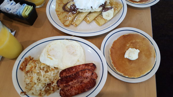 IHOP - Como é o café da manhã americano